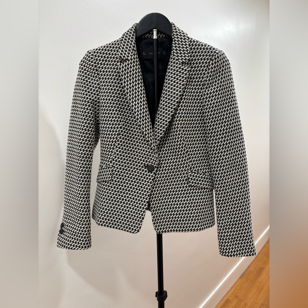 046. Zara Black Label Monochrome Houndstooth Single Button Blazer